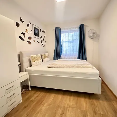 Cozy And Cozy Praga